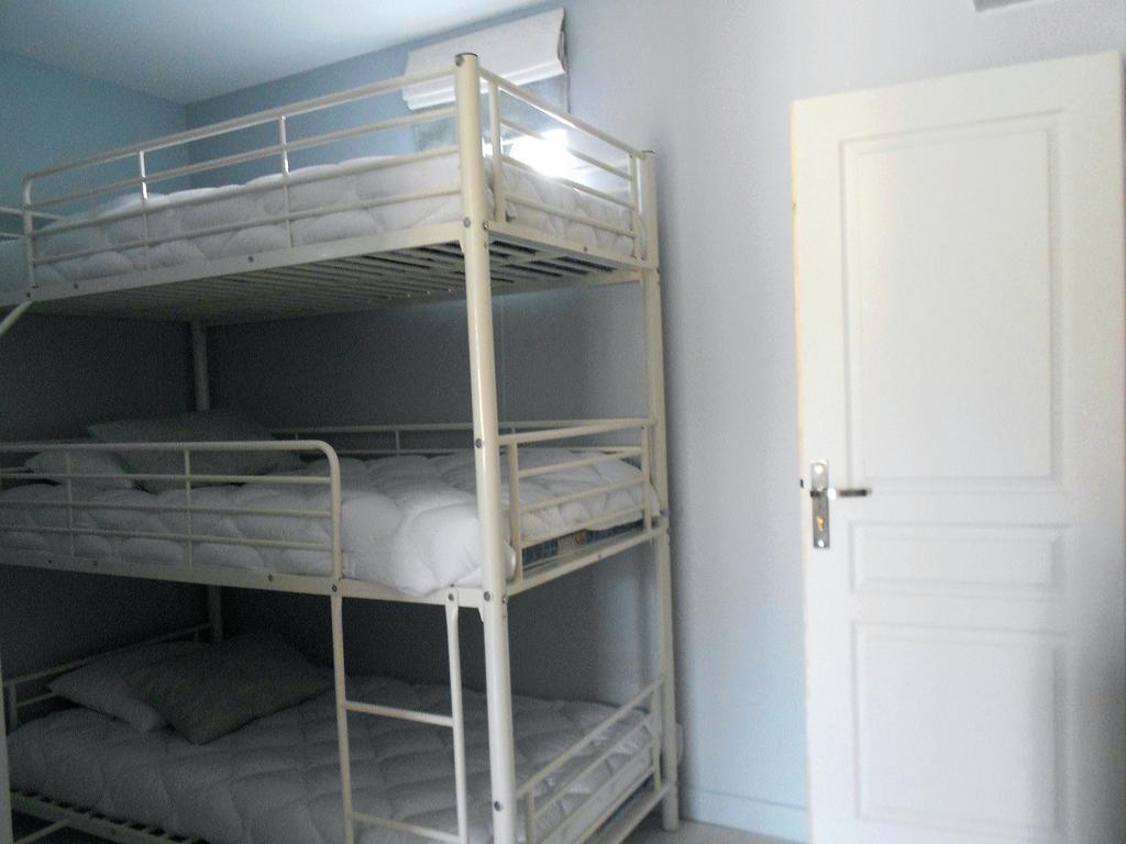 Les Tournelles - Chambres D'Hotes Saint-Mesmes Ruang foto